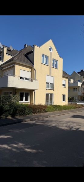 Stadtnahe  3-Zimmer-Erdgeschosswohnung mit Terrasse